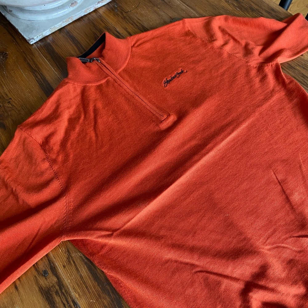 Beautiful G Mac fine gauge sweater size M.  Gently used.  Shadow Creek logo.
